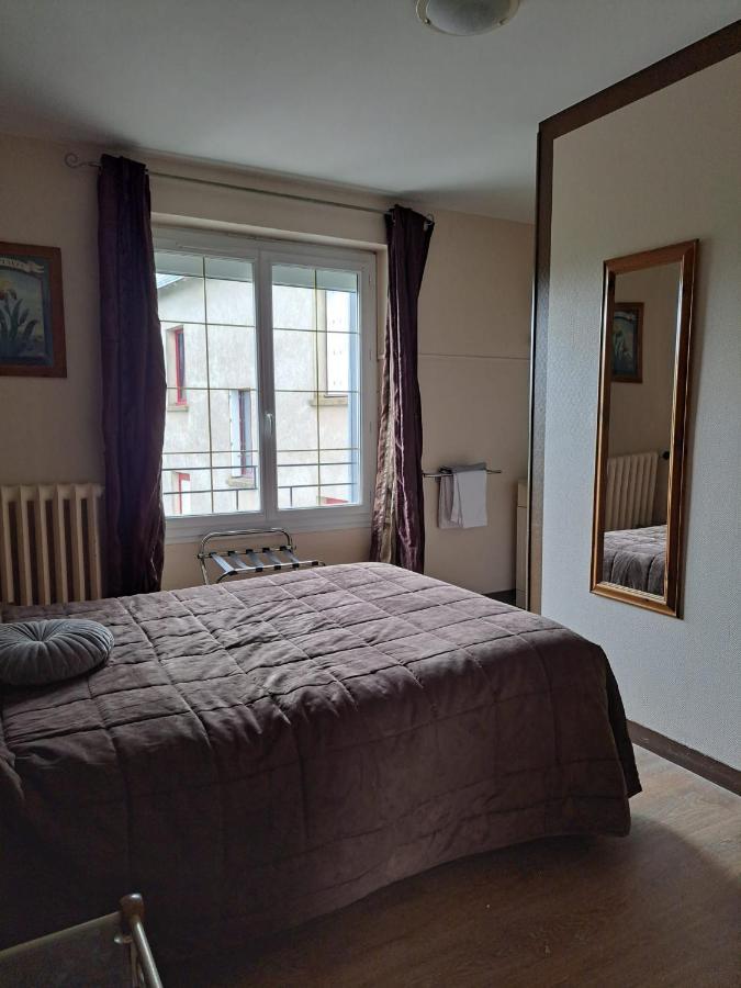 小渔夫酒店 Saint-Florent-le-Vieil 外观 照片