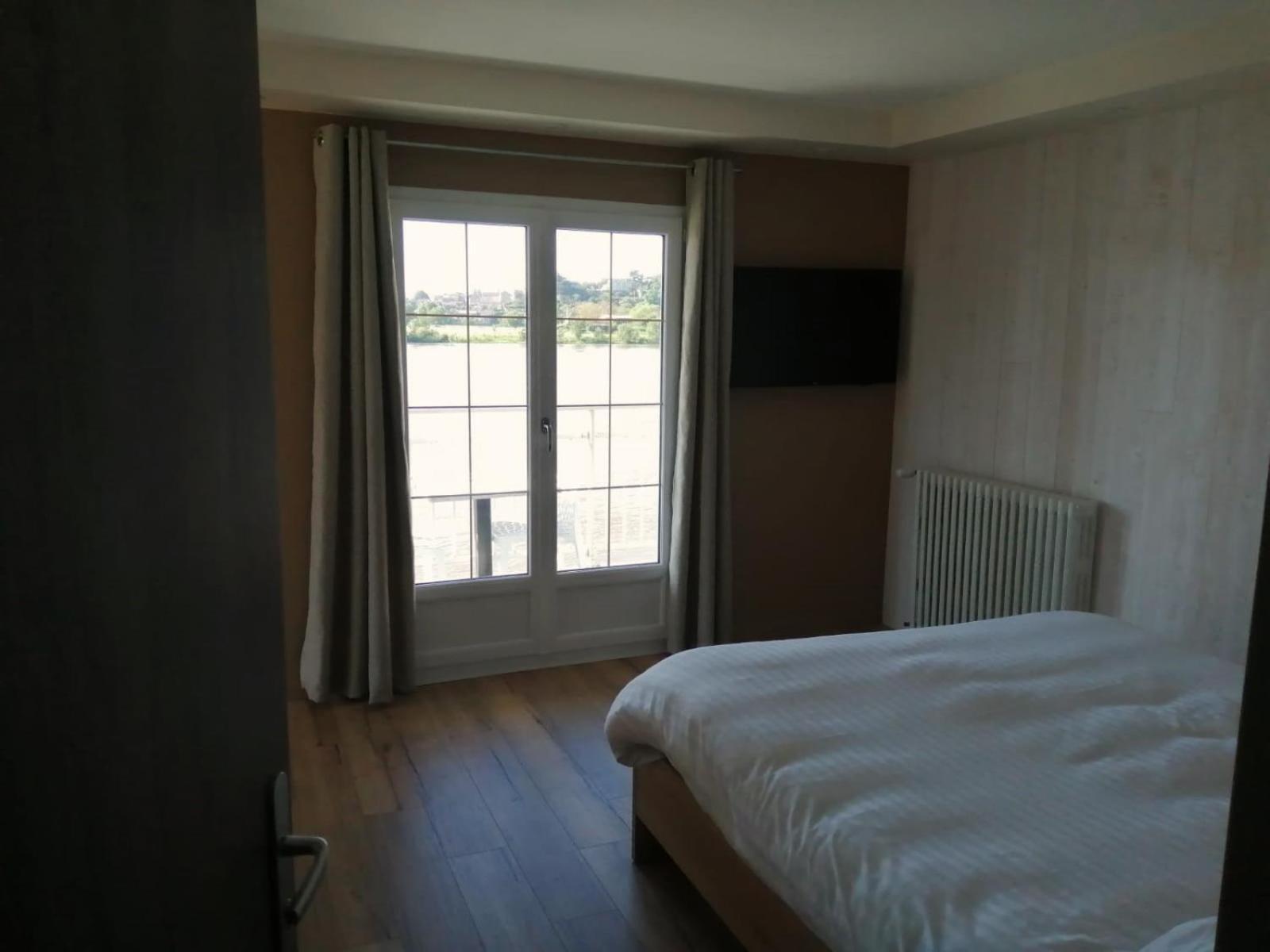 小渔夫酒店 Saint-Florent-le-Vieil 外观 照片